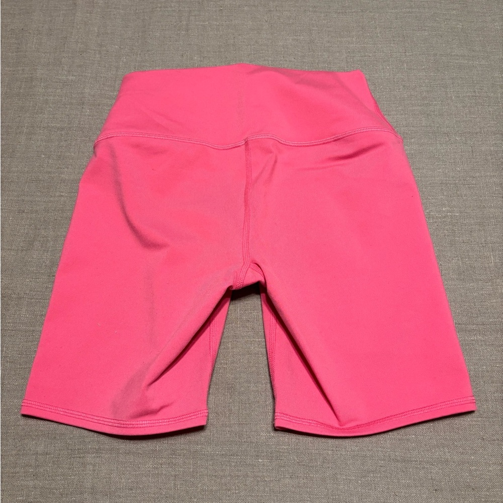 ALO Yoga Women's Bright Pink Bike Shorts - Picture 2 of 3